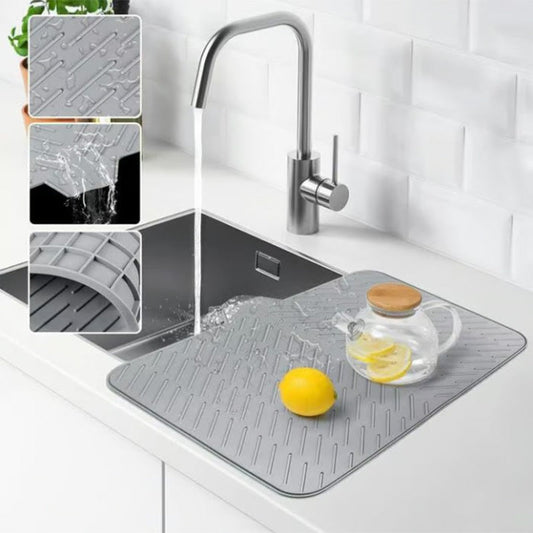 🧽✨ BEGRÄNSAT REA – 50% RABATT! Stor avrinningsmatta i silikon med avrinningskant – dränerar diskvatten direkt i diskhon, skyddar bänkskivan och torkar snabbt 🍽️