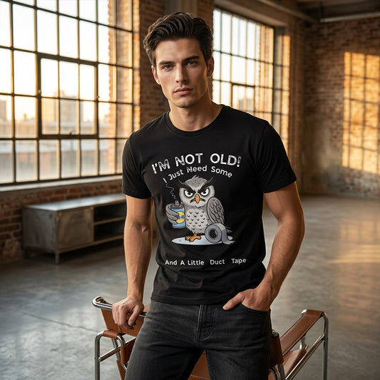 🥳HETT REA 2026🥳💞50 000+ SÅLDA!🦉 T-shirt med Ugglamotiv och "Jag är inte gammal"-motiv