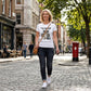 🥳HETT REA 2026🥳💞50 000+ SÅLDA!🦉 T-shirt med Ugglamotiv och "Jag är inte gammal"-motiv